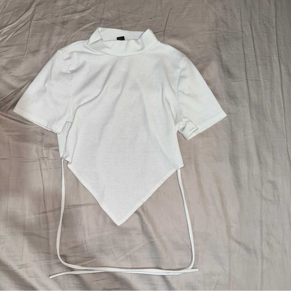 Size M Publik White Crop Top